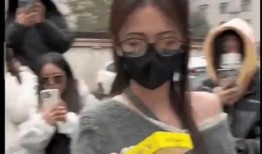 吃瓜娱乐间时团,揭秘偶像幕后趣事