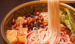飞哥爆料螺蛳粉视频,螺蛳粉制作全过程，带你领略地道美食魅力