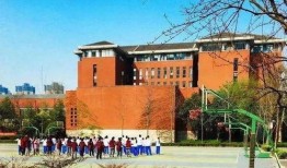 成都的网红吃瓜博主是谁,揭秘成都美食圈幕后风云