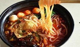 飞哥爆料螺蛳粉视频,螺蛳粉制作全过程，带你领略地道美食魅力